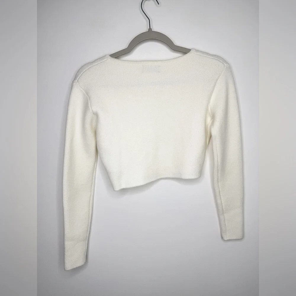 EDIKTED Cream Cropped Long Sleeve Cardigan Size XS Small - Picture 6 of 6